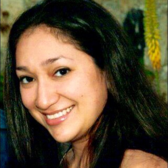 Meet your Posher, Crystal - Picture 1 of 8